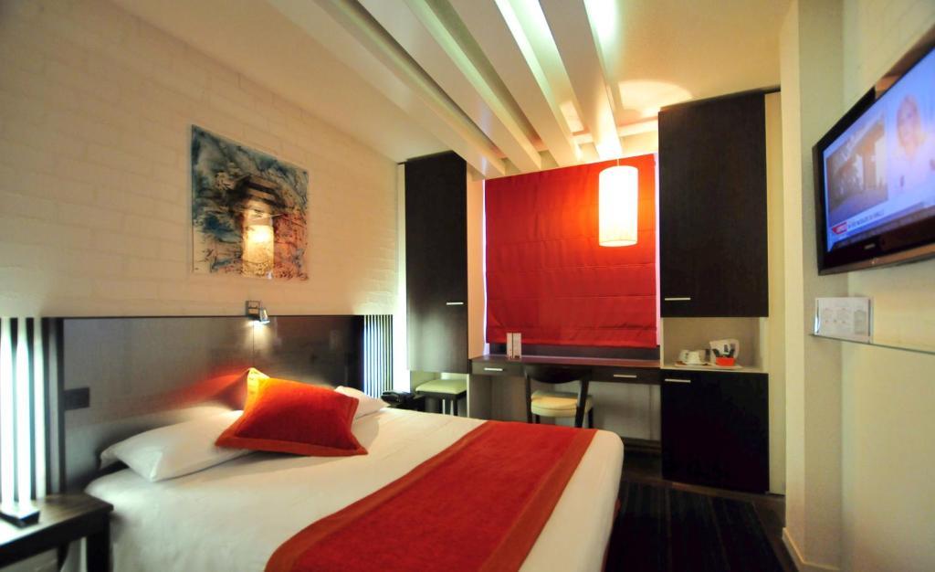 Europole Hotel
