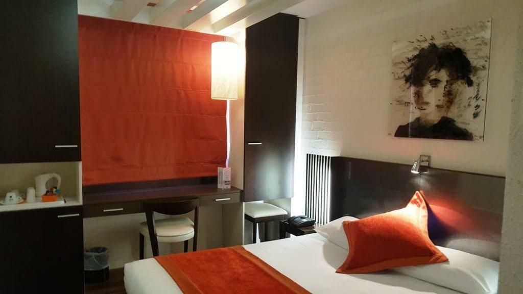 Europole Hotel